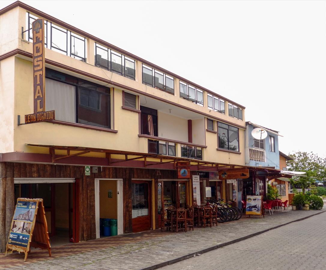Hostal Leon Dormido Puerto Baquerizo Moreno Extérieur photo